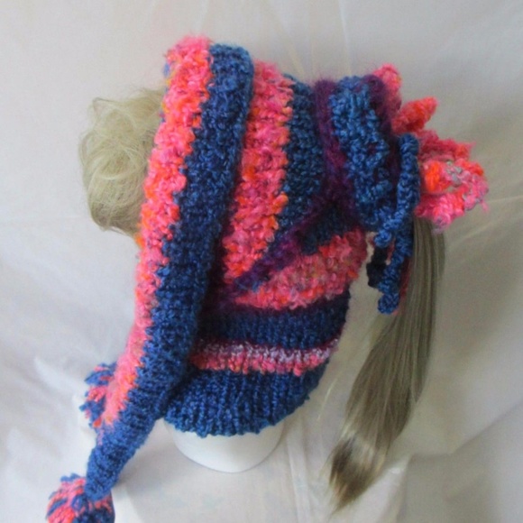 HAT NEW Knitted Handmade Hat 20\